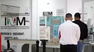 Los turistas rumanos permanecieron en resguardo de el Instituto de Migración