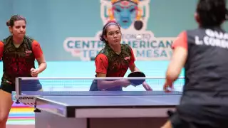 México se impuso con marcadores similares de 3-0 en sets a El Salvador