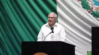 David Álvarez, uno de los postulados, dijo que el proceso era sólo una simulación, pues estaba decidido desde el Palacio de Gobierno