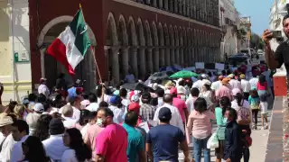Ricardo Medina, presidente del PRI en Campeche, señaló que las protestas son por la falta de atención del Gobierno
