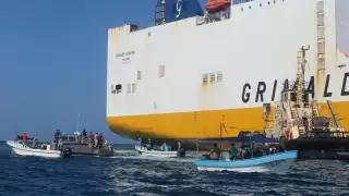El buque quedó encallado en el arrecife de Sisal y ahora se encuentra en Progreso