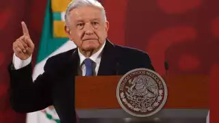 AMLO indicó que en octubre se regresaría de manera permanente al llamado “horario de Dios” para terminar con las afectaciones a la salud