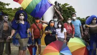 Con show drag se recordará con alegría a los fallecidos