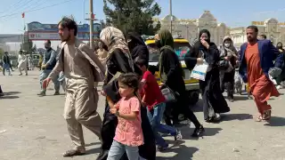 Zabihullah Mujahid, portavoz de los talibanes, prometió respetar los derechos de las mujeres dentro de las normas de la ley islámica