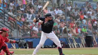 El partido se llevo acabo en el campo de Beisbol de la unidad deportiva "Riviera Maya" de Playa del Carmen