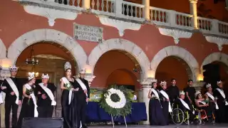 El entierro de Juan Carnaval de llevó a cabo la noche de este miércoles en Mérida