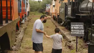 Los maquinistas comentaron que el dinero que se ha invertido ha sido de sus ahorros y parte de sus liquidaciones, que esto lo hacen porque pertenecen a la tercera generación de ferrocarrileros