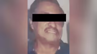 Pese a que no se mencionaron detalles, la leyenda de "localizado" aparece en letras negras, lo que significa que fue encontrado sin vida