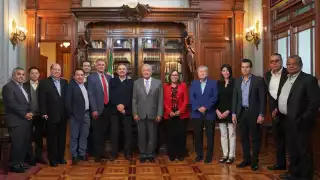 El presidente insistió en que "no van a aumentar los precios de las gasolinas, del diésel, del gas, de la luz".