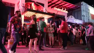 El video muestra cómo era una noche en el Cancún de 1989, cerrando una década más existencia