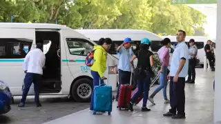 José Rosas explicó que es muy prematuro cambiar de recinto aéreo