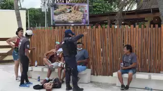 Los marineros aseguran que nunca piden caridad, ni hostigan a turistas