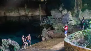 Los cenotes están siendo perforadas para hacer canales y convertirlos en sitios con más atractivos turísticos, según denuncian ecologistas de la zona.