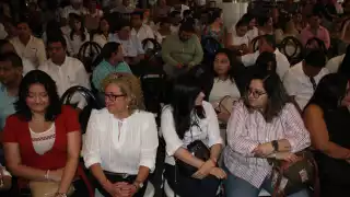 El evento de Joaquín Díaz Mena se realiza en el Club Libanés de Mérida