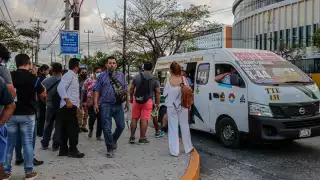 Las unidades no se dan abasto con la demanda de transporte