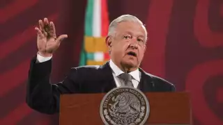 AMLO deja 'cartita' a Joe Biden por Julian Assange: