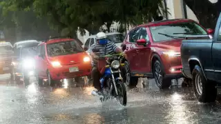 Se esperan lluvias de hasta 150 milímetros, así como fuertes vientos en Yucatán Foto: Enrique Osorno
