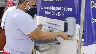 Según los usuarios que disponen del servicio, estos “son una porquería”. Hay quienes se lavan la cara, la boca, escupen en la llave “es muy insalubre