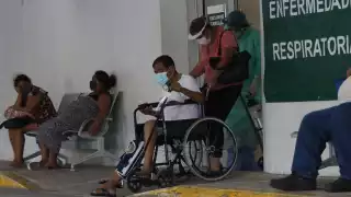 El único requisito para recibir la dosis es comprobar con una identificación oficial que son habitantes del municipio