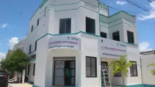 La sede de la SRE sólo brinda asesorías para los que desean obtener su pasaporte o naturalización mexicana, peor no para hacer el trámite