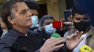 El mandatario de 66 años fue internado el miércoles para "tratar un cuadro de suboclusión intestinal"