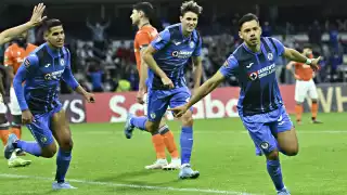 Ángel Romero se estrenó como goleador celeste