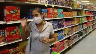 Las familias gastan hasta mil 500 pesos en el súper. Foto: Por Esto!