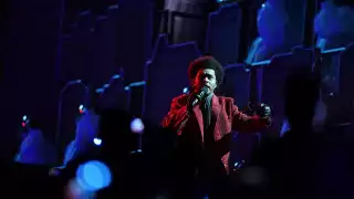 The Weekend dio un espectáculo sin invitados en el Super Bowl