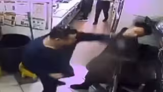 El Tiburón golpeó a un trabajador de un Subway en San Luis Potosí que era menor de edad