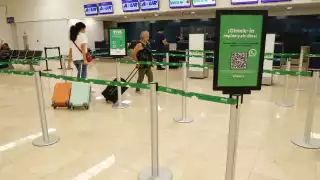El vuelo aterrizó cuatro horas tarde en Mérida