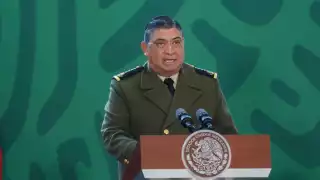 El secretario de Defensa Nacional informó que el domingo se realizó la primera operación de llegada de avión de Aeroméxico para que hoy estuviera listo el AIFA.