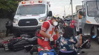 Una joven resultó herida tras caer en el pavimento