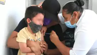 El personal del Centro Comunitario indicó que las vacunas a menores se aplican también en los Centros de Salud de Cancún