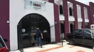 Con la presencia de siete consejeros electorales, así como de representantes de partidos políticos, a las 10:14 horas de ayer viernes se declaró instalada la asamblea