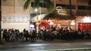 Bares ubicados en las regiones y colonias de Cancún incumplen protocolos sanitarios