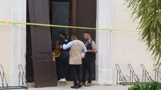 Fotos que circulan en internet muestran cómo quedó el interior del Teatro