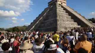 La cifra del cuarto mes fue incluso mayor a la del tercero, que sumó 230 mil 991 visitantes en Chichén Itzá