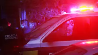 Una vez que policías municipales las localizaron, las descolgaron y pusieron a disposición de la autoridad correspondiente