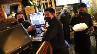 El 70 por ciento de los comercios y restaurantes de diversas zonas de la ciudad, señalaron estar cuidando los protocolos