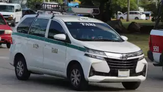Todos los ataques en Zona Hotelera se dieron hacia conductores nuevos, fue gracias a que los bellboys les avisaron a los taxistas; aseguraron los socios