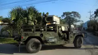 Dos agentes ministeriales fueron sorprendidos por hombres armados, quienes los atacaron a balazos en Bonfil, Cancún