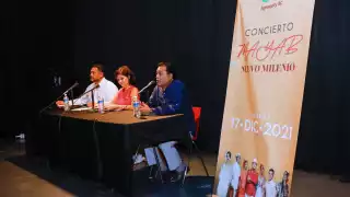 La presentación será dirigida por Javier Lezama, compositor tekaxeño. Se interpretará jarana en combinación con otros géneros.