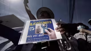 Nicaragüenses en Costa Rica protestaron en contra del régimen de Daniel Ortega. Foto: EFE/Jeffrey Arguedas