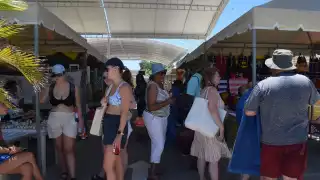 Aunque hubo bastante afluencia de visitantes, los comerciantes dijeron que no hubo buenas ventas.