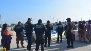 Dos embarcaciones son desvalijadas en altamar por sujetos armados en Progreso