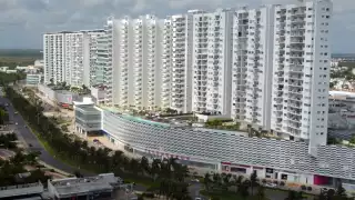 El Secretario de Turismo, Miguel Torruco, advirtió que se esperaba un estimado de 1.5 millones de visitantes en Cancún