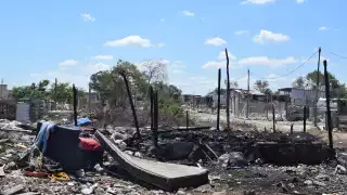 La casa de madera y lámina quedó en pérdida total