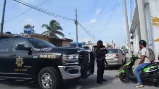 Tres personas fueron detenidas por estar implicadas en narcomenudeo