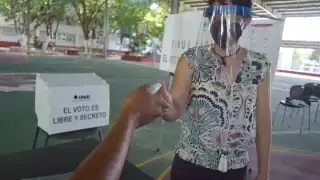 La eliminación de la tinta tarda, según el tipo de piel de cada persona, en promedio es dos a cinco días en un proceso de descamación natural