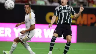 Real Madrid derrota 2-0 al Manchester United en pretemporada